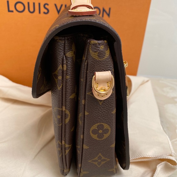 ❌SOLD!❌⭐️ Louis Vuitton Métis Pochette! ⭐️ - Picture 4 of 13